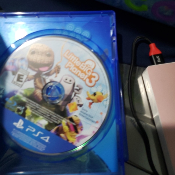 Ps4 - Picture 3 of 3